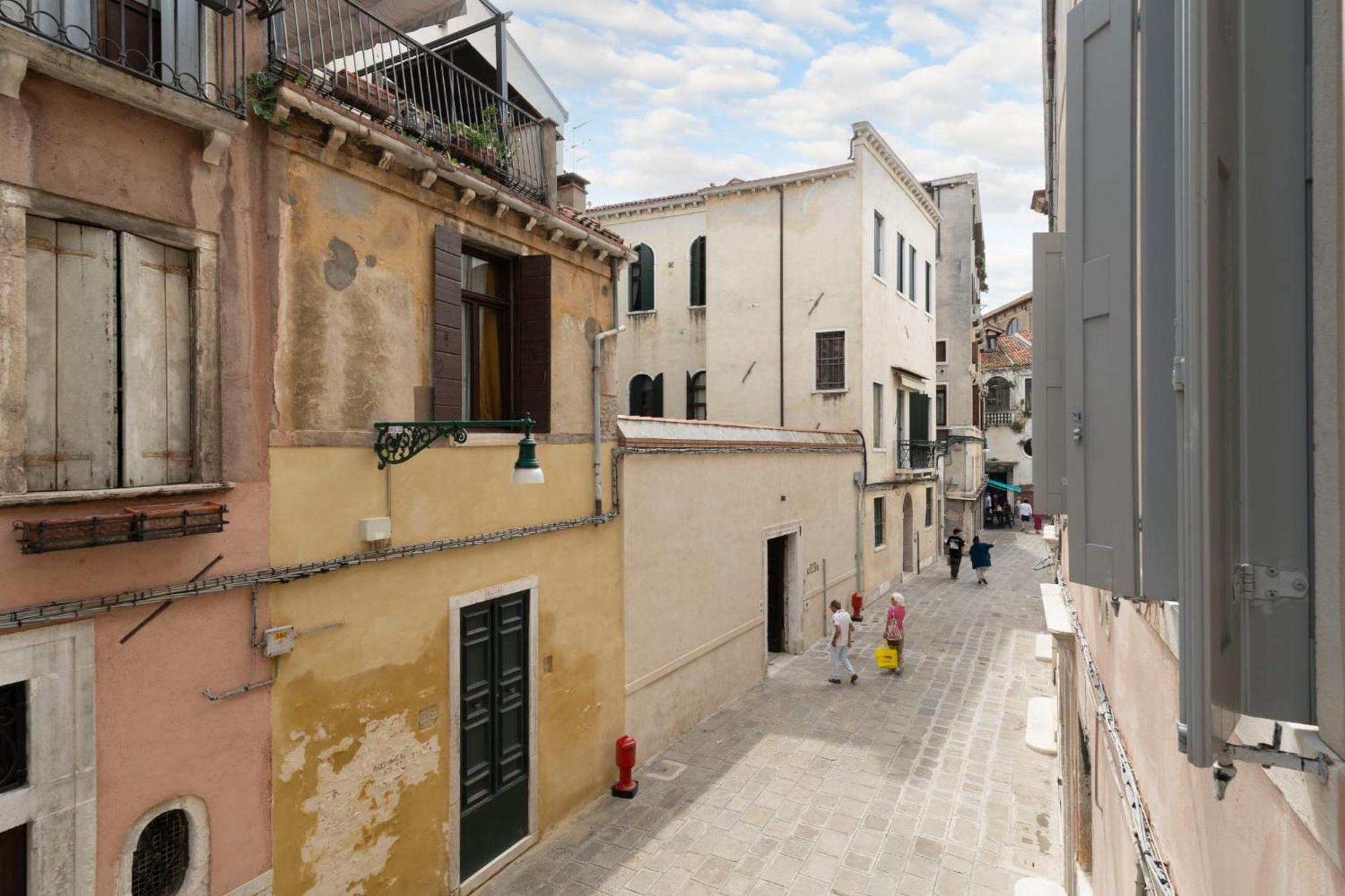 Ca' Pestrin Suite House - San Marco Square Veneţia Exterior foto