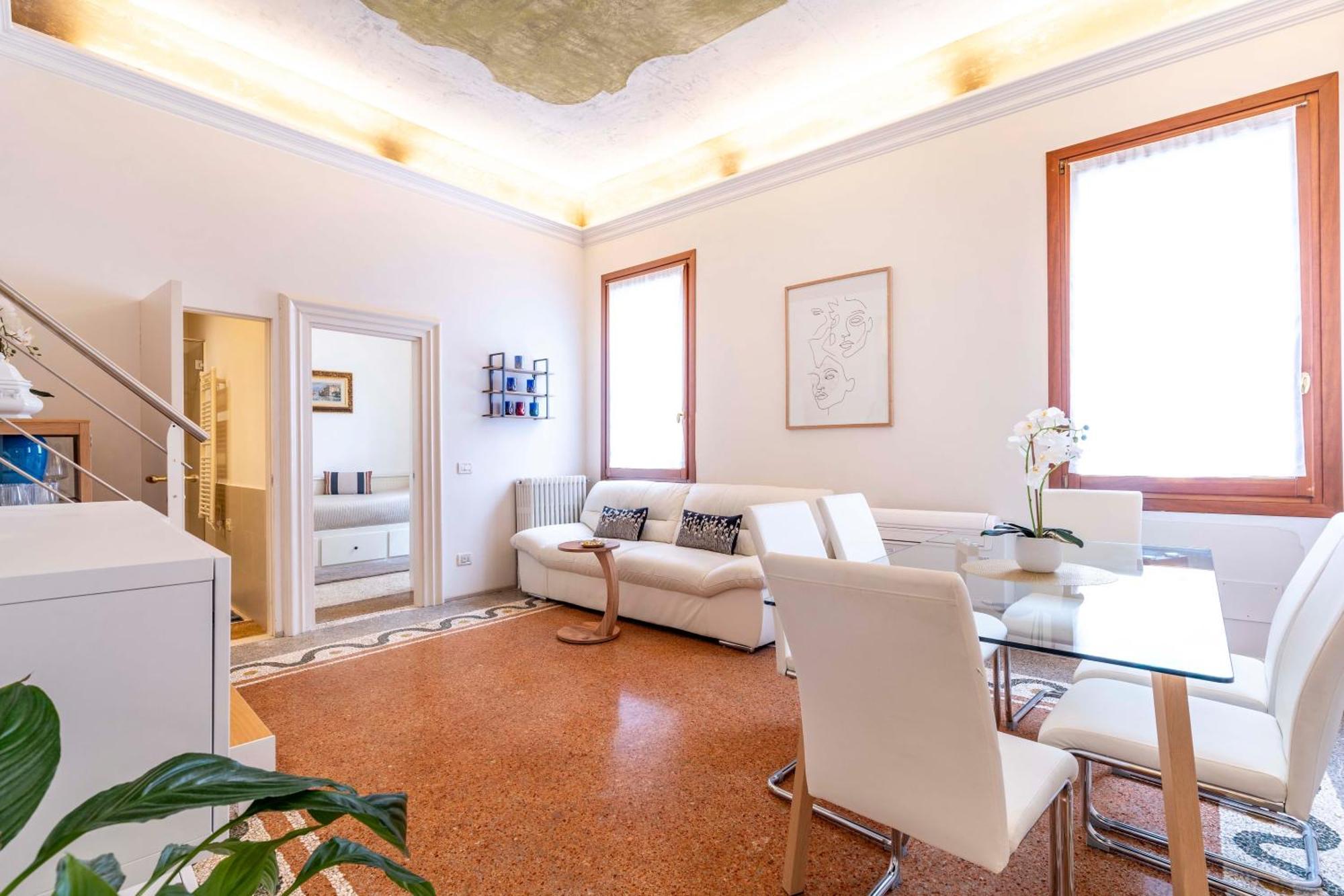 Ca' Pestrin Suite House - San Marco Square Veneţia Exterior foto