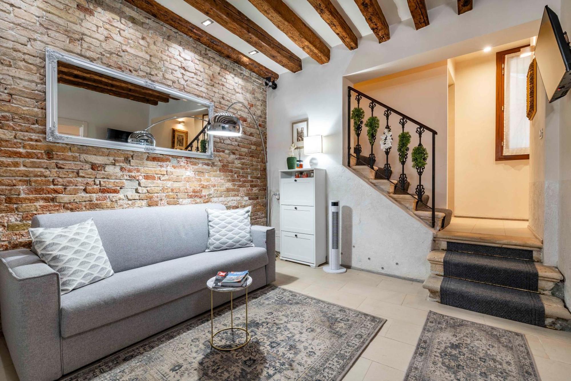 Ca' Pestrin Suite House - San Marco Square Veneţia Exterior foto